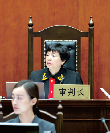 以专业捍卫公正，用法律传递温暖