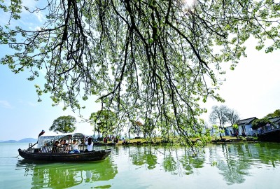 浙江宁波东钱湖：水阔烟深望渺然
