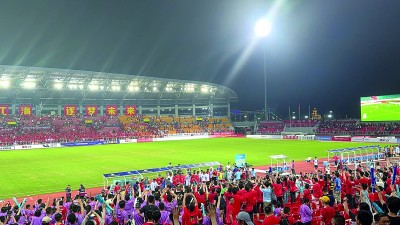 “苏超”出圈，这场文旅加时赛踢得漂亮