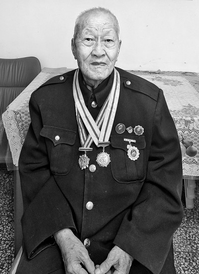 百岁抗战老兵杨宽良：不能忘却的烽火记忆