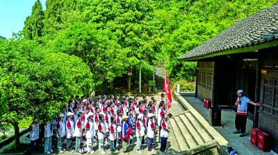 走，向更大的“课堂”进发