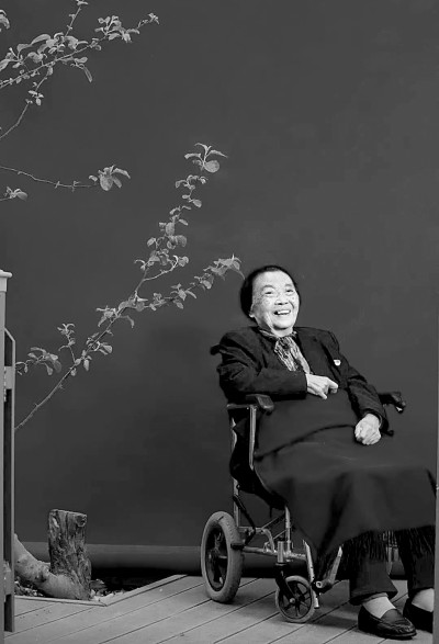 搭桥筑梦 转识成智——记忆中的乐黛云先生