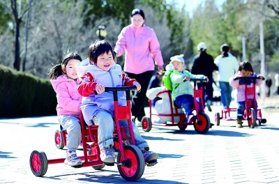 从“托有难题”到“幼有优育”——代表委员为有效满足婴幼儿托育新需求建言