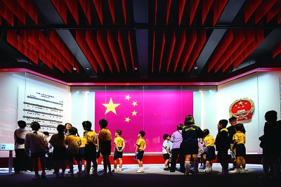 深化情感联结 绘就爱国底色——香港青少年民族自豪感不断提升