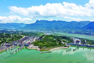 【大美中国】三峡升船机累计客运量突破200万人次