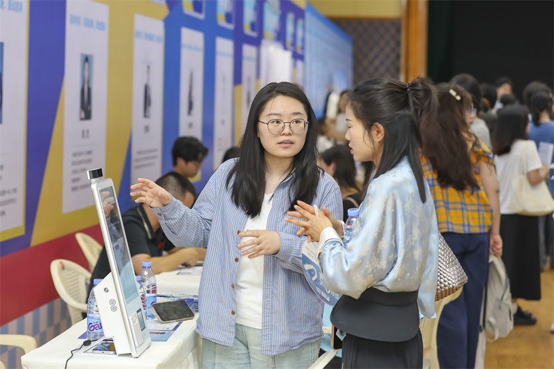 拓展岗位、个性帮扶、强化培养——毕业生离校，就业服务“不断线”