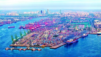 “中国引擎”驱动上合航船行稳致远