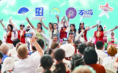 “中国引擎”驱动上合航船行稳致远