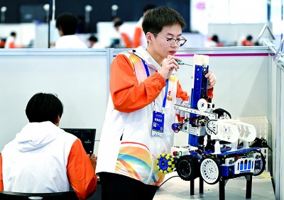 以技能之盛 筑强国之基——第三届全国技能大赛背后的人才振兴图景