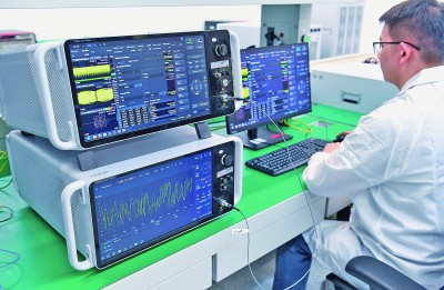 突破！全球电子通信产业迎来超高速信号“中国标尺”