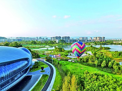 在低空，解锁山海浪漫