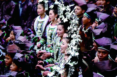 贵州黎平黄岗村：侗歌声声迎客来