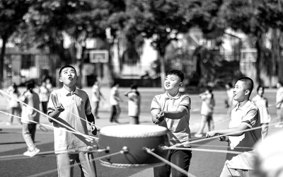 从“分数至上”走向“全面育人” 课程、教学质量决定县中发展质量 从“分数至上”走向“全面育人” 课程、教学质量决定县中发展质量