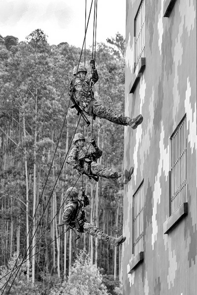 为建成世界一流军队提供有力支撑 为建成世界一流军队提供有力支撑