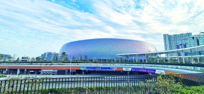 十五运会开幕后第六个比赛日 跨境马拉松开跑 球类项目战正酣 十五运会开幕后第六个比赛日 跨境马拉松开跑 球类项目战正酣