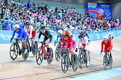 场地自行车赛的“极致考验” 场地自行车赛的“极致考验”