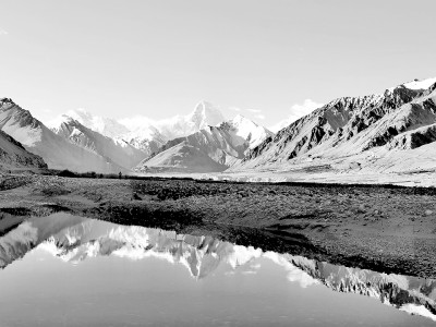 昆仑绝非只是一座山——从“秦刻石”看昆仑地望演变的历史逻辑 昆仑绝非只是一座山——从“秦刻石”看昆仑地望演变的历史逻辑