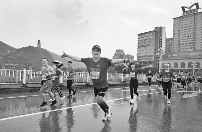 从竞技到生活——马拉松热现象观察