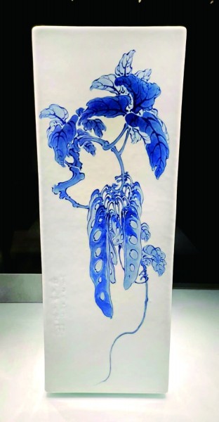 窑火淬丹青 瓷上绽华彩——浅谈珠山瓷画的传承与创新