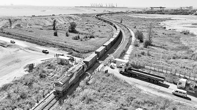 西部陆海新通道班列累计发送货物突破500万标箱 西部陆海新通道班列累计发送货物突破500万标箱