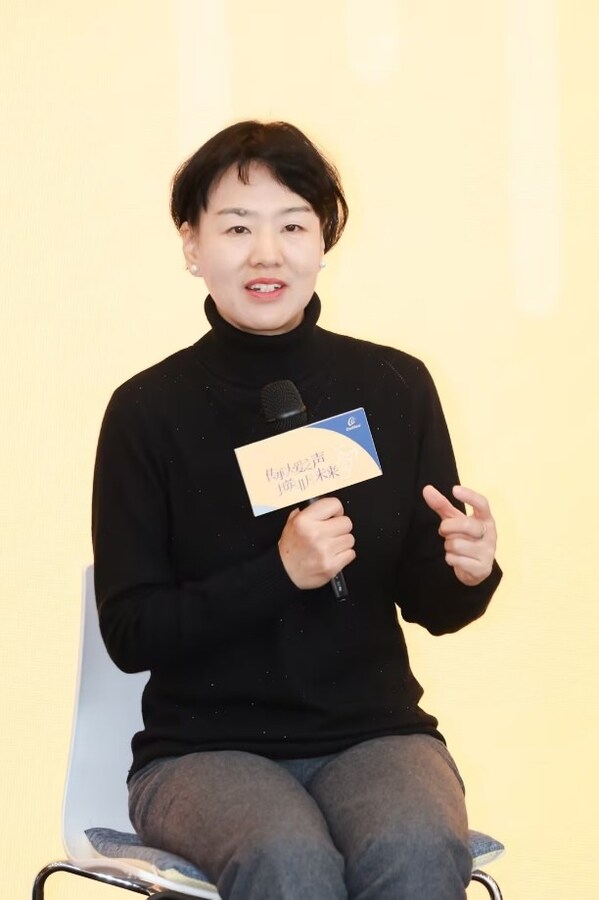 第二届科利耳格雷姆·克拉克奖学金颁奖