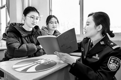 法治教育：赋予青少年创造性生活力量