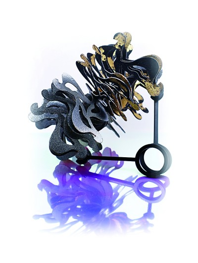 大漆髹巧饰 古艺焕新辉——传统漆艺在当代首饰设计中的应用 大漆髹巧饰 古艺焕新辉——传统漆艺在当代首饰设计中的应用