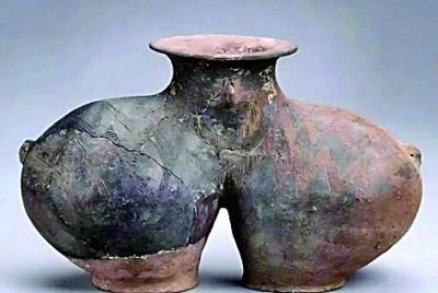 【晒晒咱的镇馆之宝36】双体陶罐：血脉相连的见证