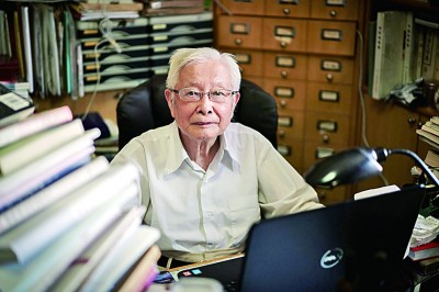 【人民需要这样的教育家㉘】方汉奇：“百年求真”的新闻人生