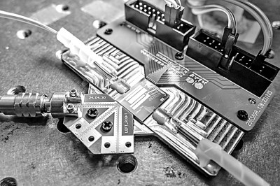 二〇二五，科技创新再攀高峰