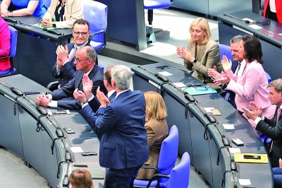 德国:在多重挑战中艰难前行 德国:在多重挑战中艰难前行