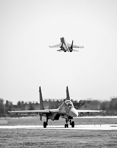 让军事训练成为战斗力跃升的“引擎” 让军事训练成为战斗力跃升的“引擎”