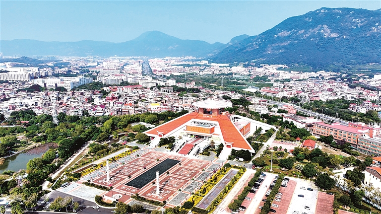 “泉郡南关外浯江铺塔堂鹿港郊公置”铁钟:两岸经贸往来密切的有力见证 “泉郡南关外浯江铺塔堂鹿港郊公置”铁钟:两岸经贸往来密切的有力见证