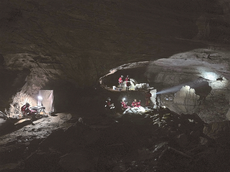 我国圆满完成首次航天员洞穴训练 我国圆满完成首次航天员洞穴训练