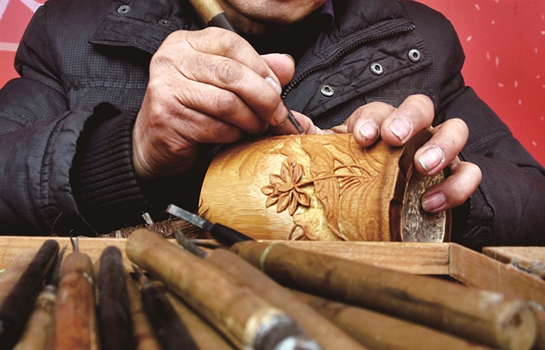 刀下清风起 竹间雅韵生——宝庆竹刻的艺术魅力