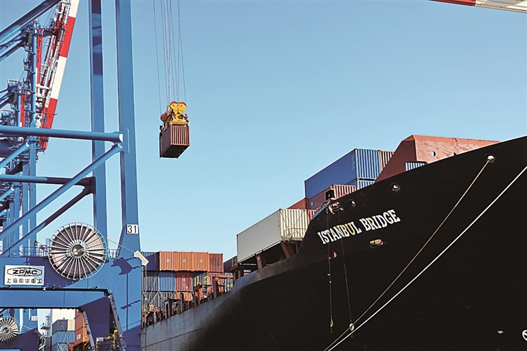 维谢格拉德集团：从“边缘地带”变身“利益枢纽”