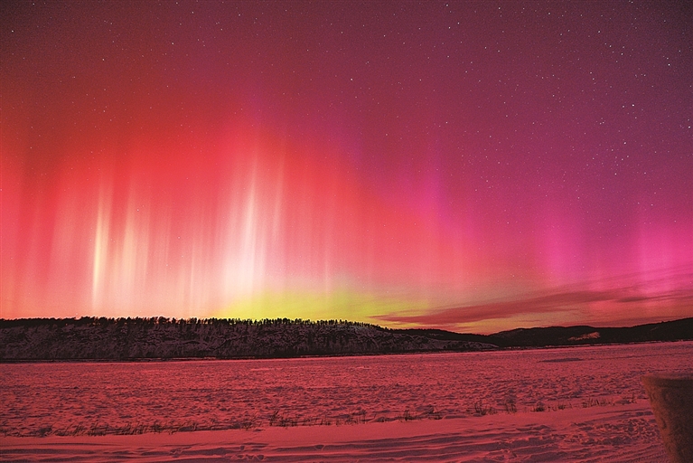 “神州北极”漠河出现美丽极光