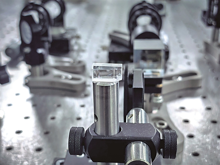 创造该领域世界最短输出波长纪录 真空紫外激光输出有了新突破