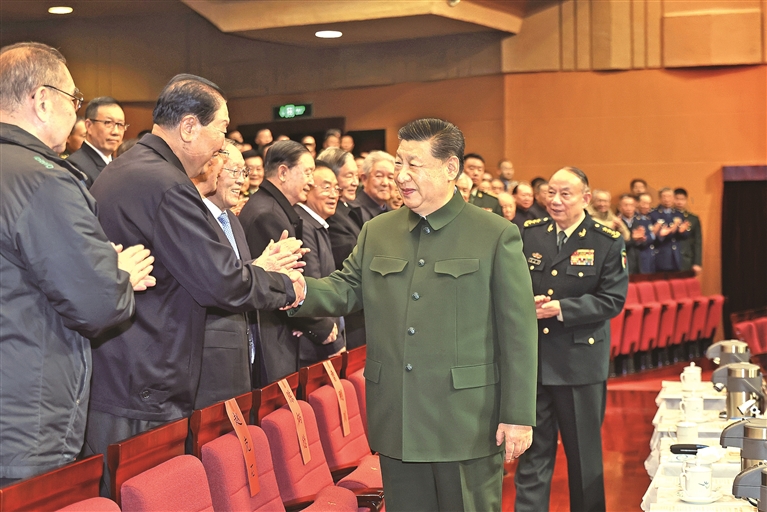 中央军委举行慰问驻京部队老干部迎新春文艺演出