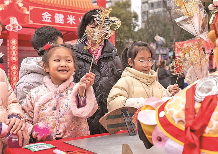 为了百姓欢乐祥和过大年——春节前夕民生保障一线的故事
