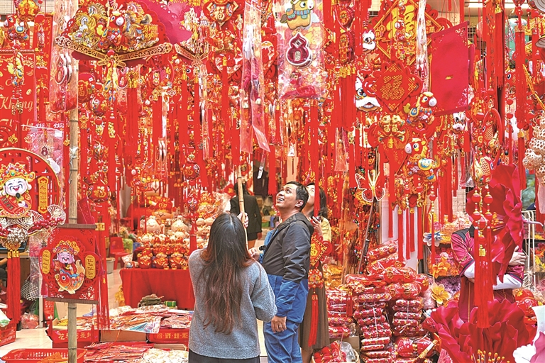 越南河内：热闹迎新春