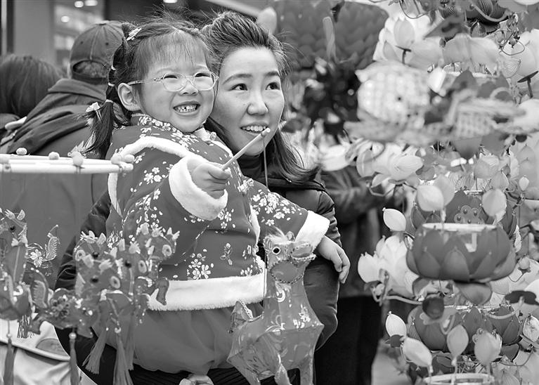 春节假期消费——年味浓 人气旺 新意显 春节假期消费——年味浓 人气旺 新意显