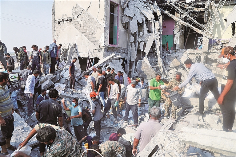 伊朗领导人哈梅内伊遇害 美以军事行动祸乱中东 伊朗领导人哈梅内伊遇害 美以军事行动祸乱中东