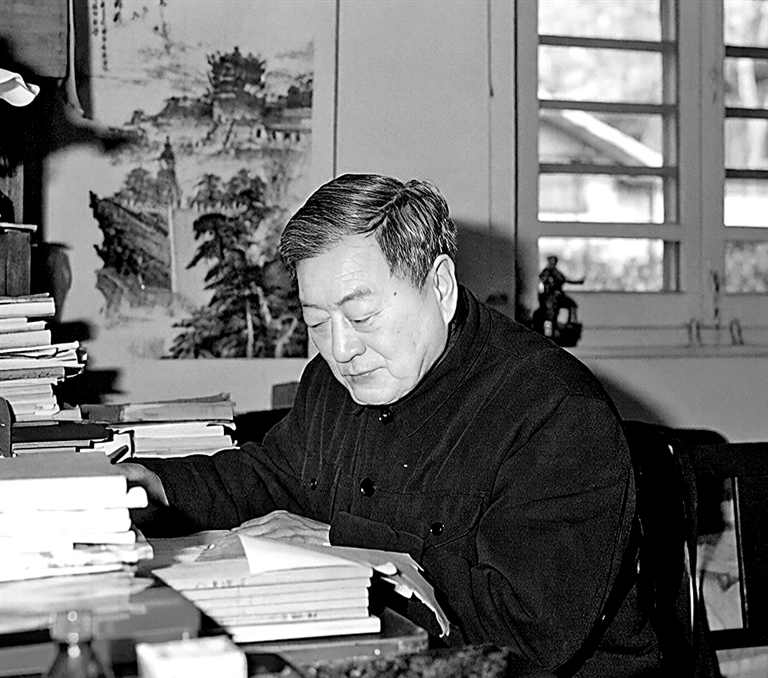 攀数理险峰,作淋漓大句——数学家李国平的诗词人生 攀数理险峰,作淋漓大句——数学家李国平的诗词人生