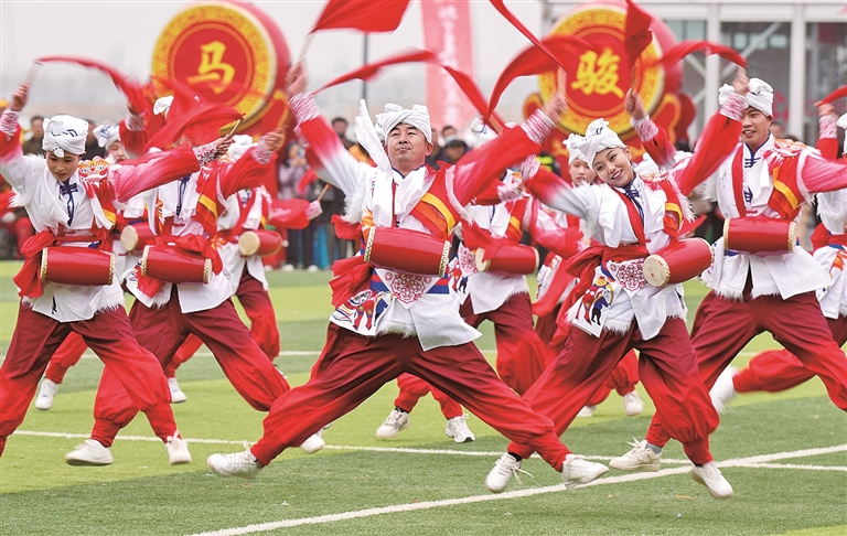 社火欢腾闹新春