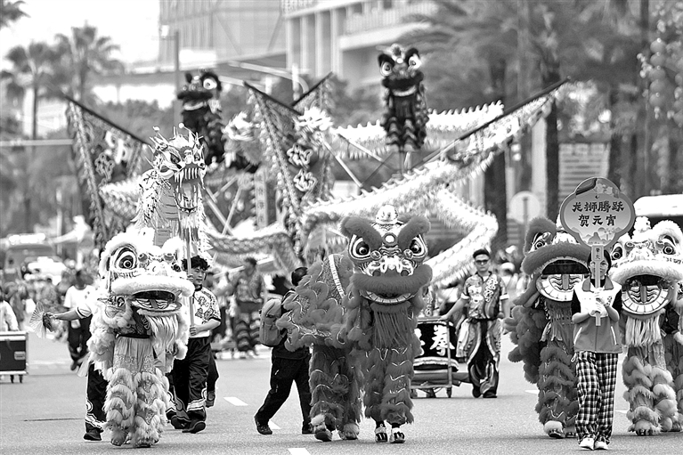 多彩活动迎元宵