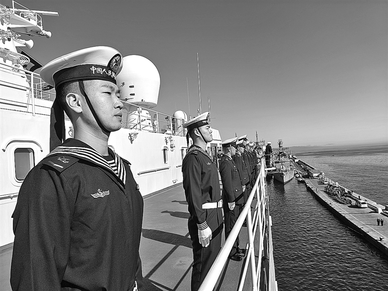 中国海军“丝路方舟”号医院船访问智利