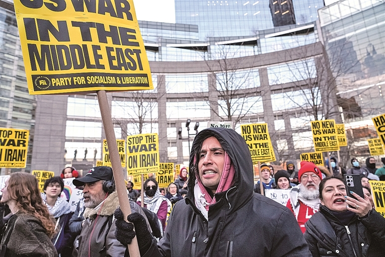 袭击伊朗点燃美国国内反战情绪