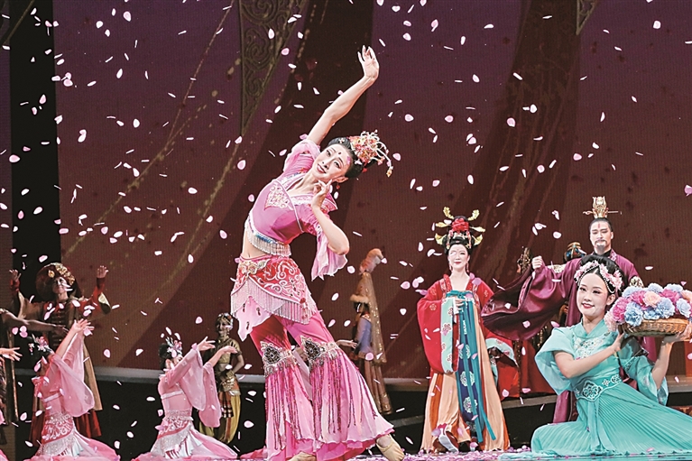 中华文化绽放新光彩 中华文化绽放新光彩