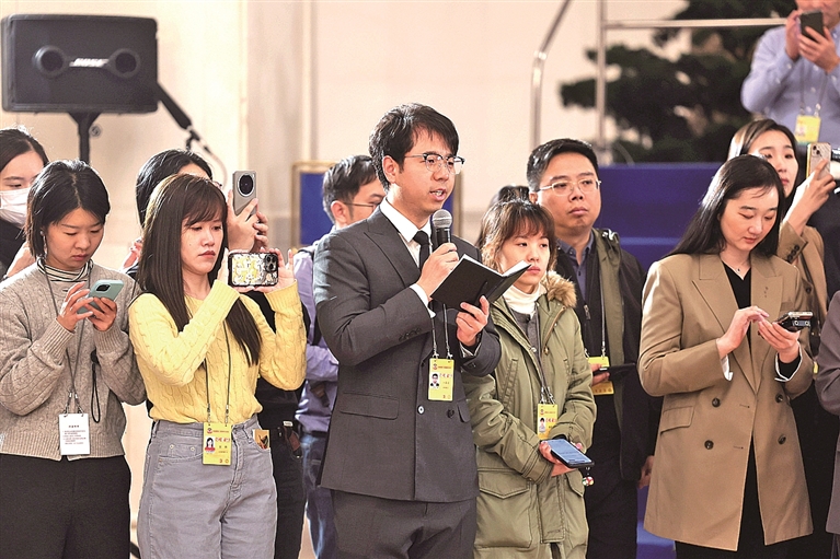 汇聚民心信心 讲述奋进故事——写在全国两会“委员通道”开设第九年之际